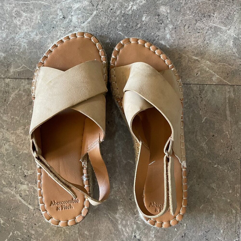A&F Plaltform Sandals
